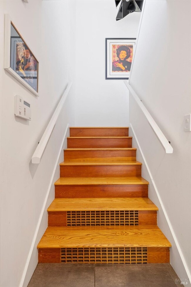 Building Photo - 48 Junipero Serra Ave