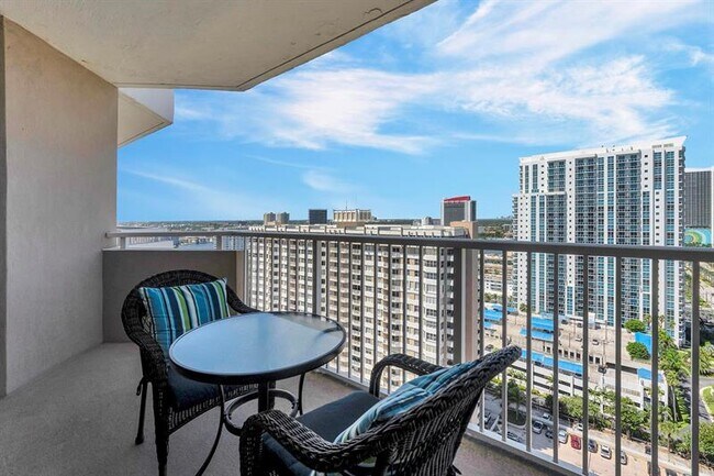 Building Photo - 1985 S Ocean Dr