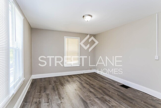 Building Photo - Charming 2 Bedroom in Columbus!