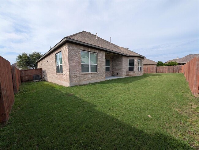 Building Photo - 3112 Bouchette Cove