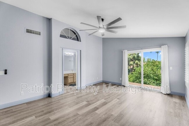 Building Photo - 1575 S Pennington Dr