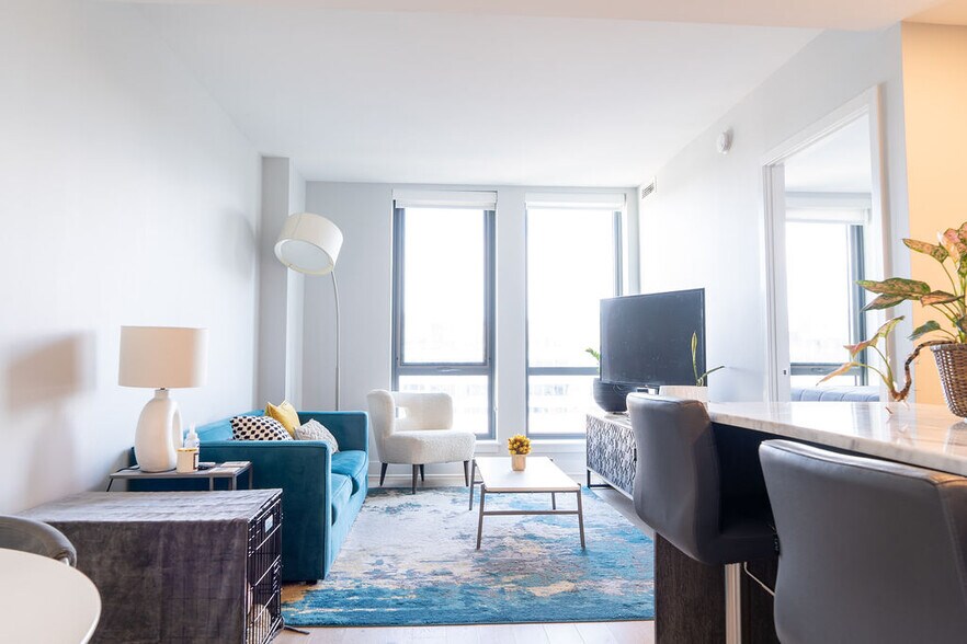 Building Photo - 1211 Van St SE