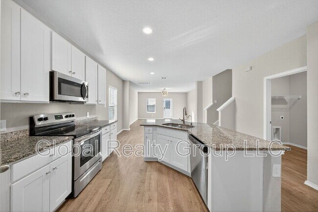 Building Photo - 10419 Lateleaf Oak