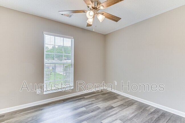 Building Photo - 4416 Hatteras Dr