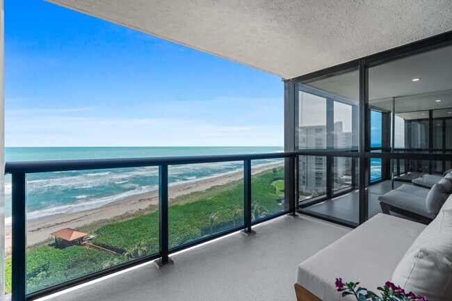 Building Photo - 10410 S Ocean Dr