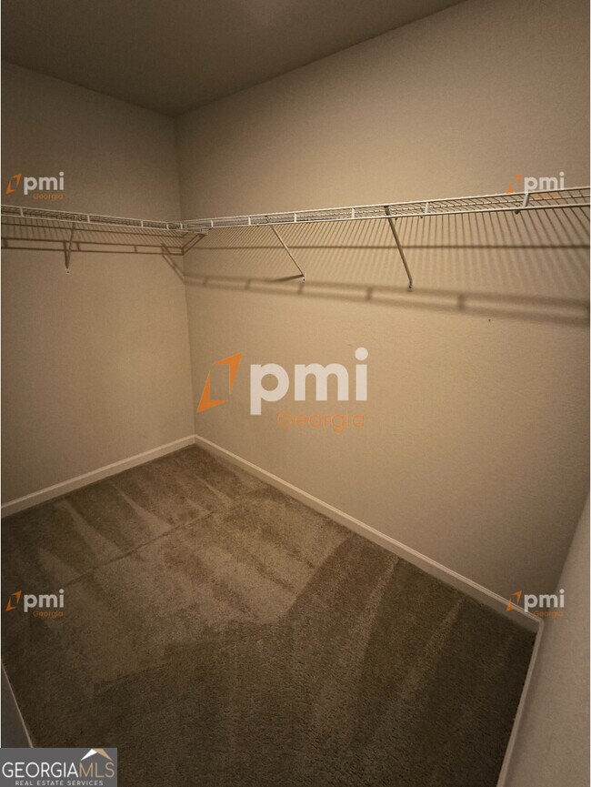 Building Photo - 209 Oliver Dr