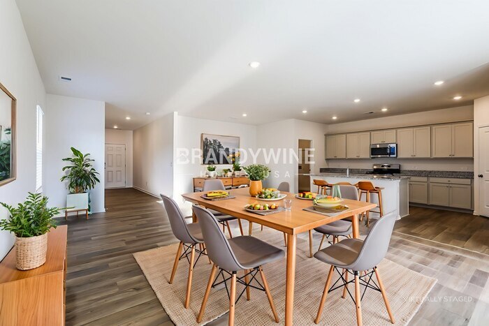 Building Photo - 508 Almere Dr