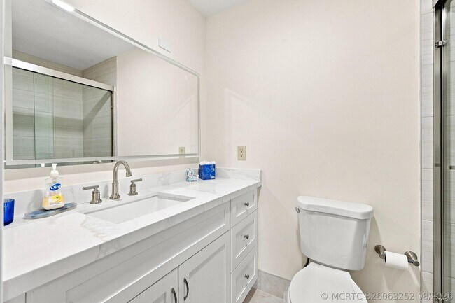 Building Photo - 14499 Canalview Dr