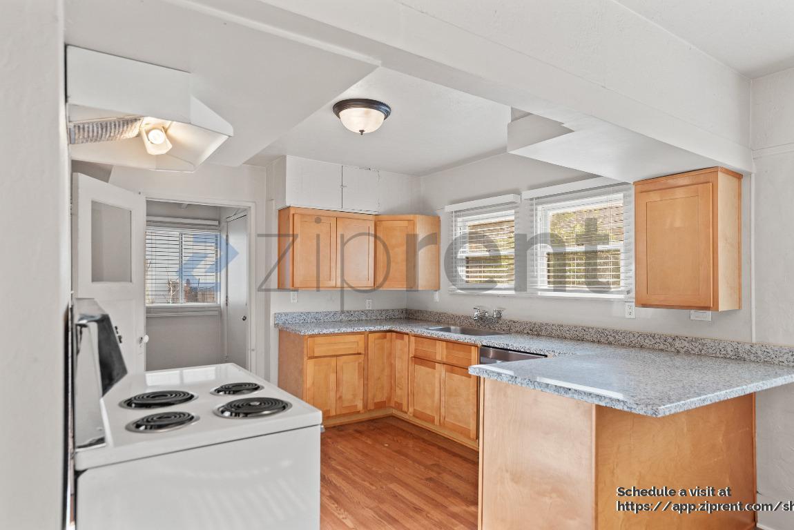 Building Photo - 7840 Church St