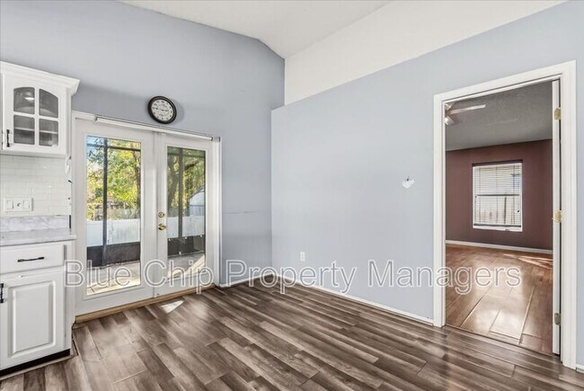 Building Photo - 2229 Hannah Ln