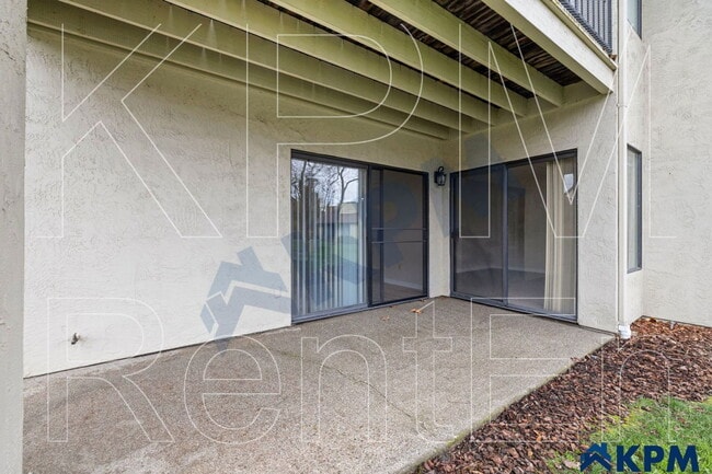 Building Photo - 1573 W Swain Rd