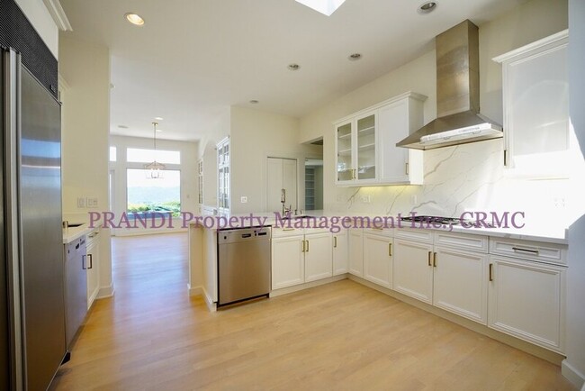 Building Photo - 3 Bartel Ct