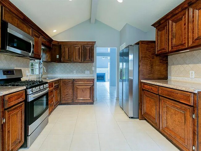 Building Photo - 2103 Whirlaway Dr