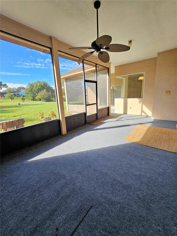 Building Photo - 15404 Thoroughbred Ln