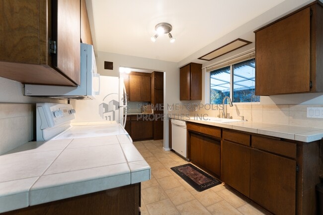 Building Photo - 5924 114th Pl SE