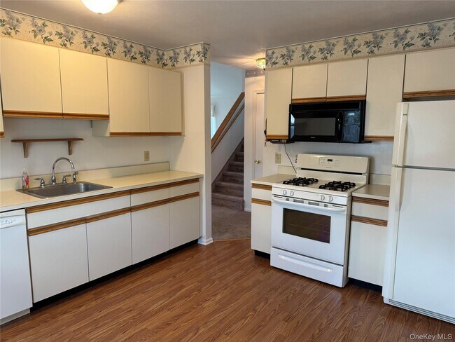 Building Photo - 24 Olde Wagon Rd