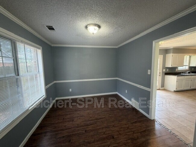 Building Photo - 4524 Port Royal Cove
