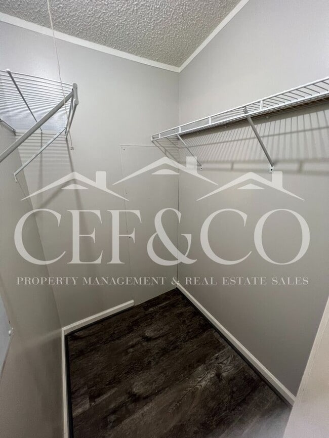 Building Photo - 1 Windward Peak Ct
