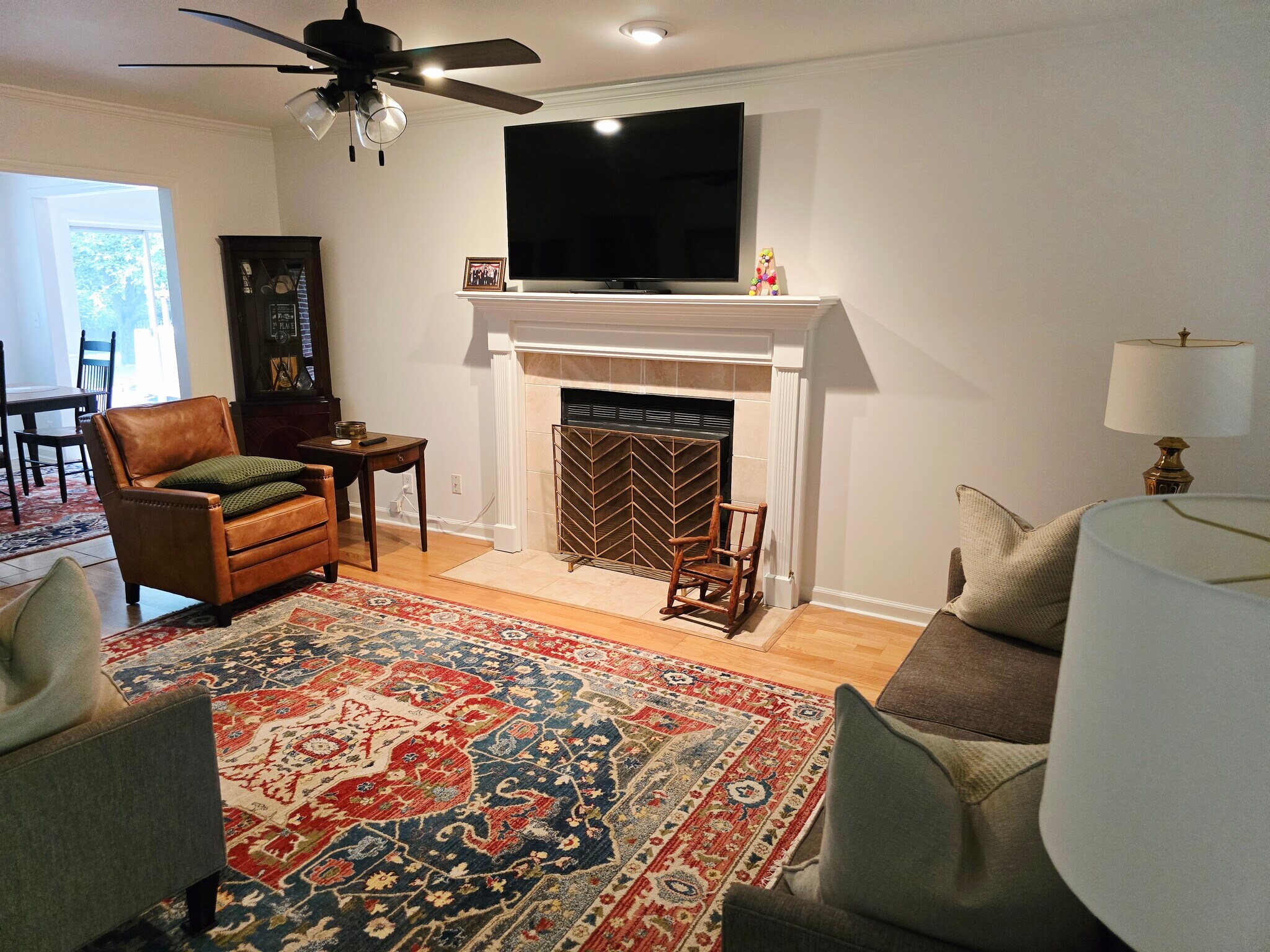 Living Room - 1400 Kinnard Dr