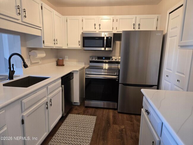 Building Photo - 16 PONTE VEDRA COLONY Cir