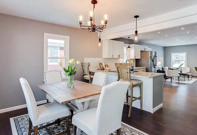 Building Photo - FABULOUS HOUSE FOR RENT