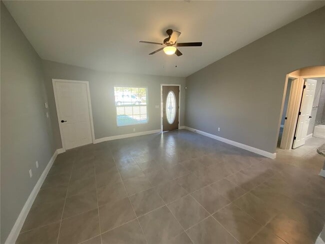 Building Photo - 15941 SE 89th Terrace