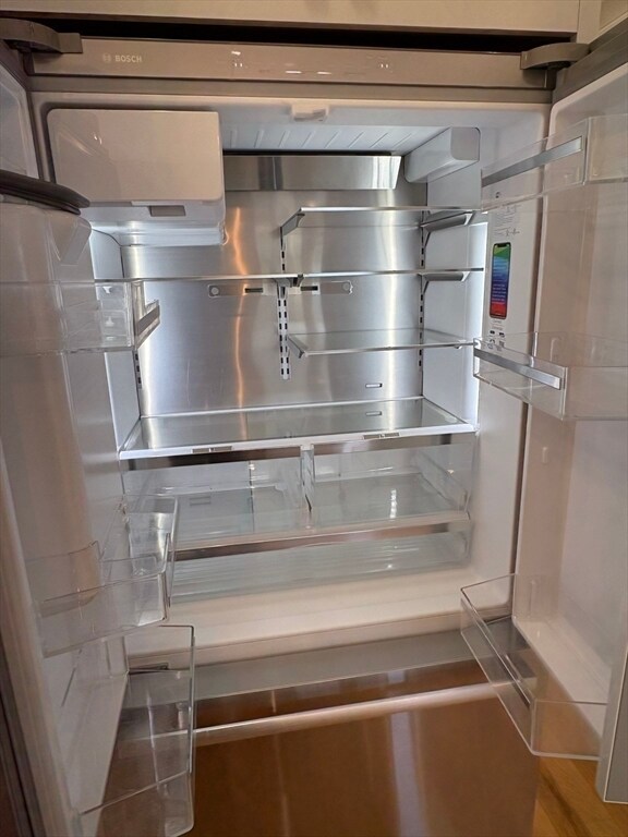 Building Photo - 76 Turner St