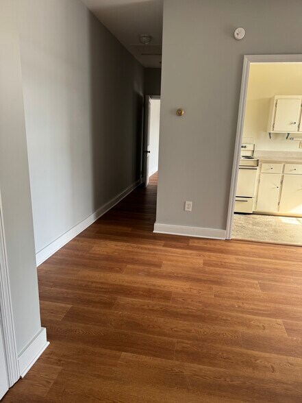 Building Photo - 313 S Hanover St