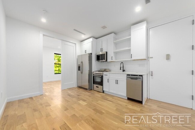 Building Photo - Brand New 3 Bed 2 Bath with W/D & Terrace!