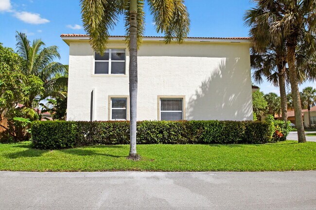 Building Photo - 1756 Pierside Cir