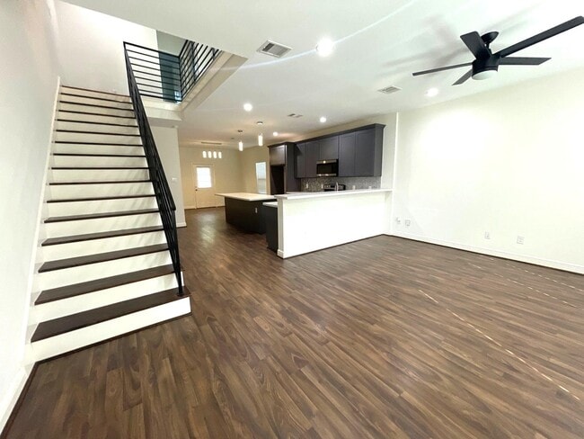 Building Photo - 4913 Southwind St