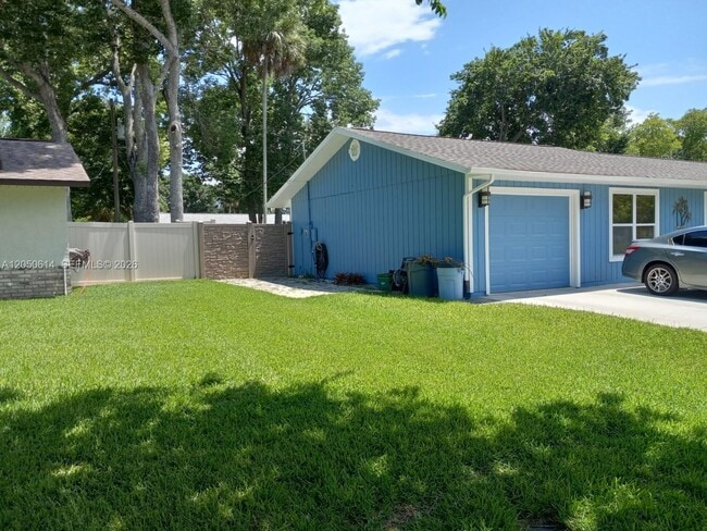 Building Photo - 781 Little Pine Dr