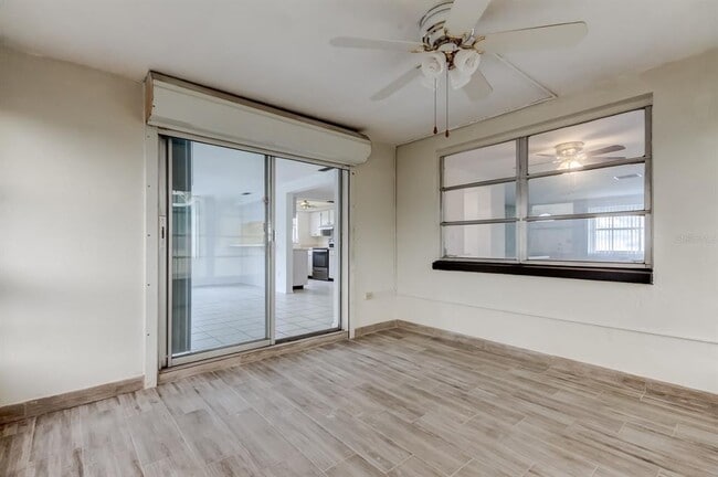 Building Photo - 3735 Mynabird Dr