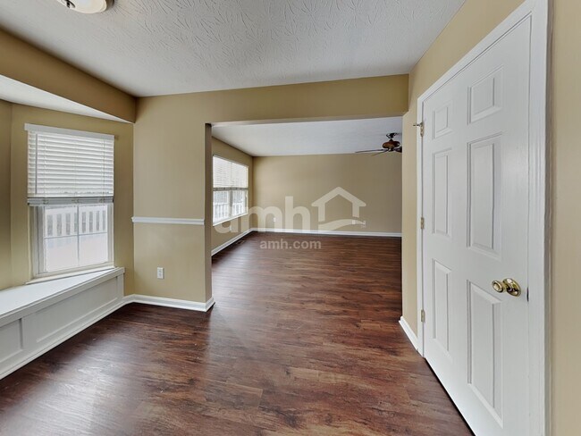 Building Photo - 1031 Buddleia Ct