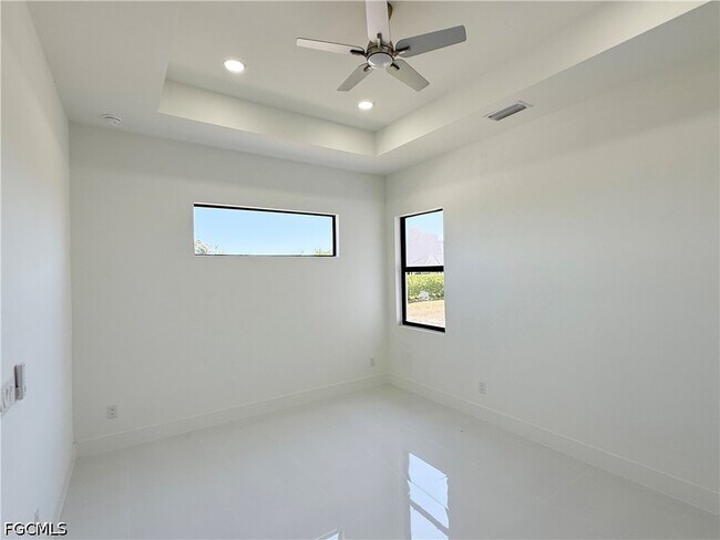 Building Photo - 2726 NW 41st Pl