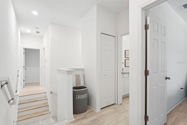 Building Photo - 5732 Skytop Dr