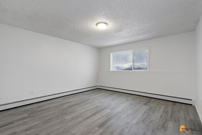 Building Photo - 4011 E Turnagain Blvd