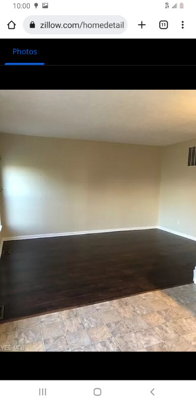 Building Photo - 102 Yellowstone Ct
