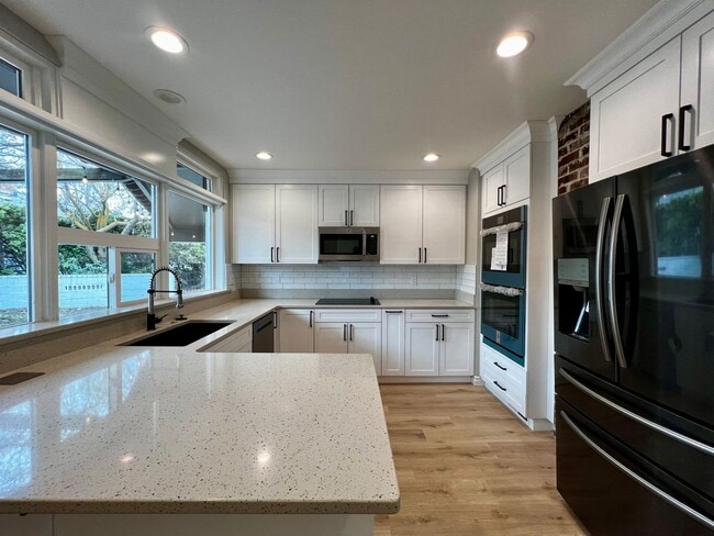 Building Photo - Non-Refundable & Security Deposit Total: $3000.00