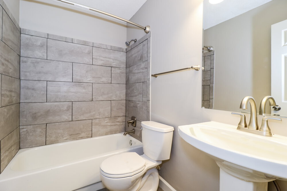 Building Photo - 1040 Trappers Cove