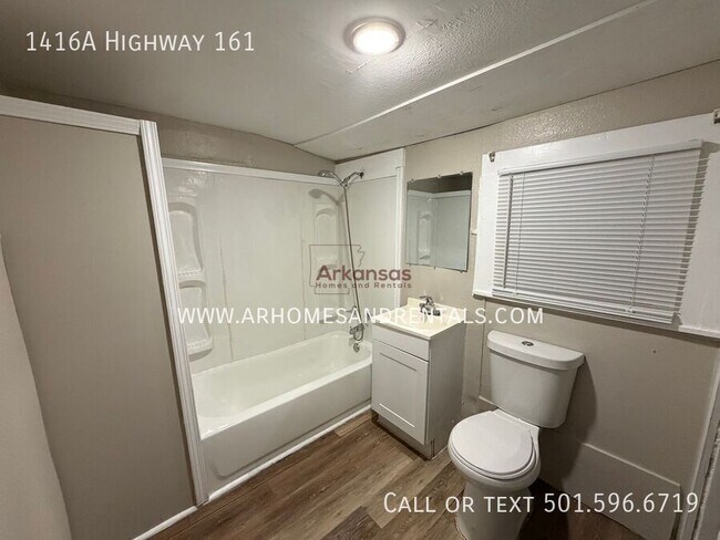 Building Photo - 1416 AR-161