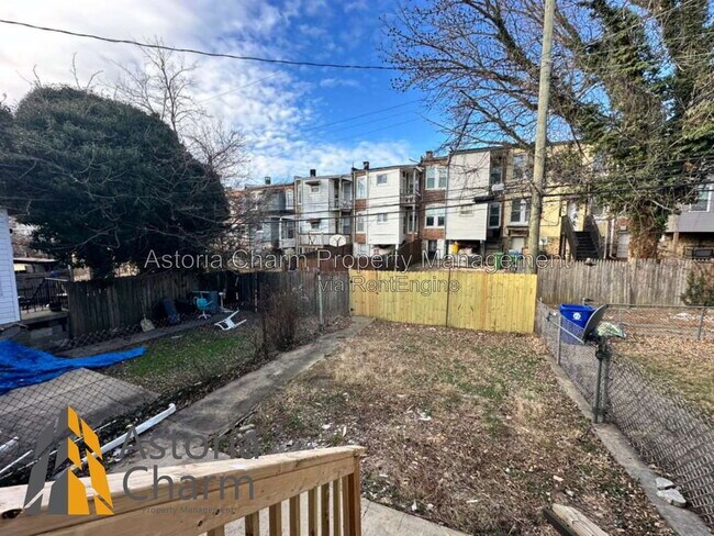 Building Photo - 614 Linnard St