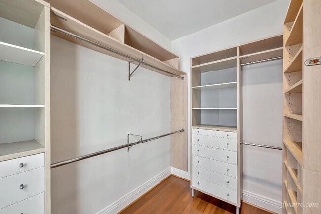 Building Photo - 17 Fresno St