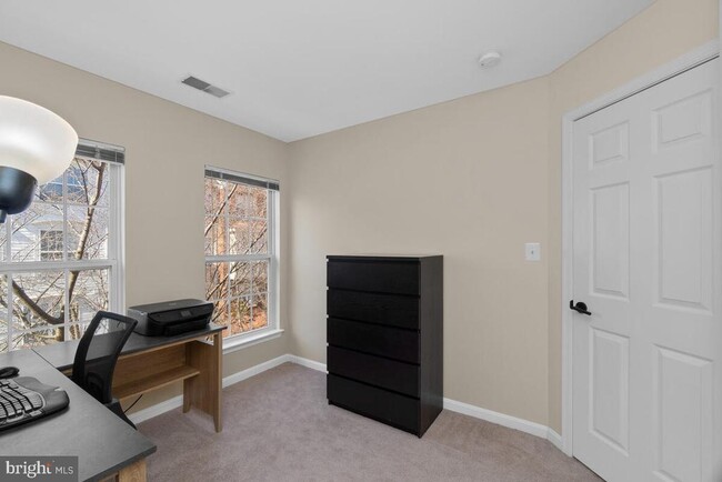 Building Photo - 44237 Sonora Ln