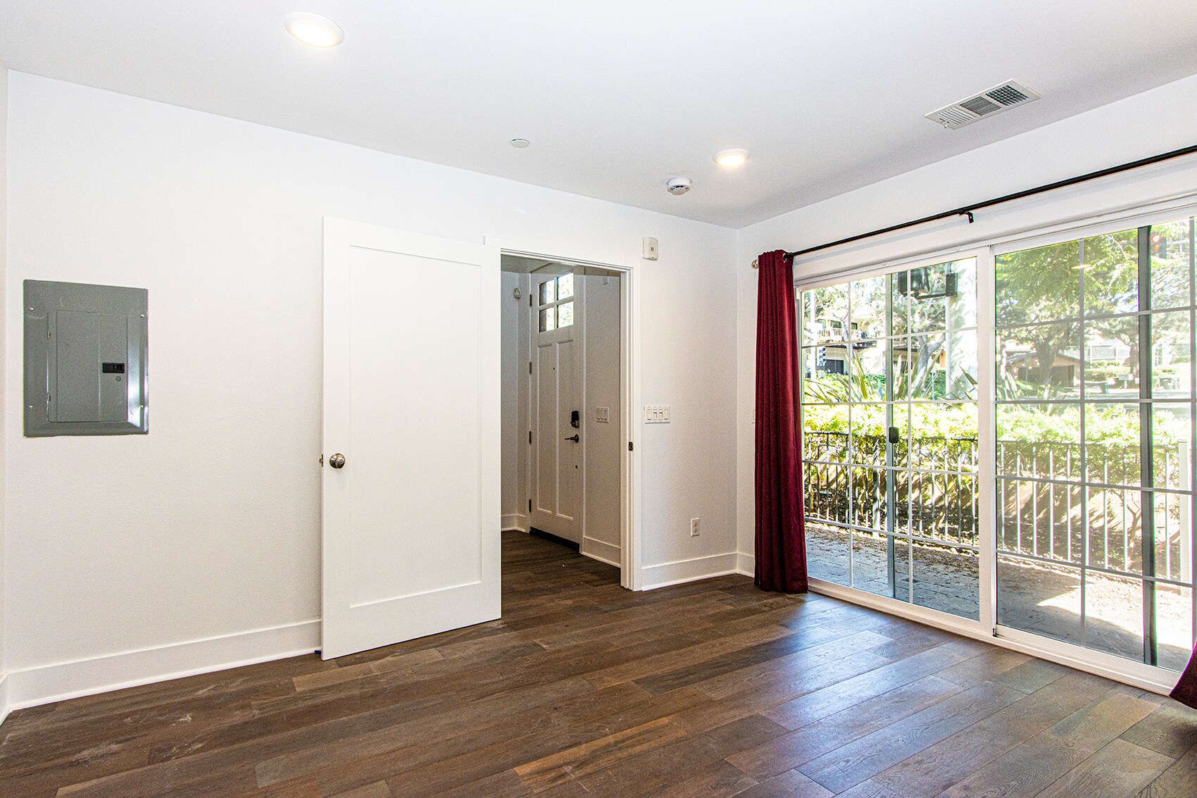 Bedroom 1st Floor - 2400 Torrey Pines Rd