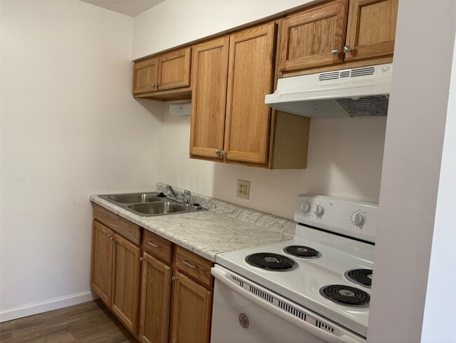 Building Photo - 230 N 45th St