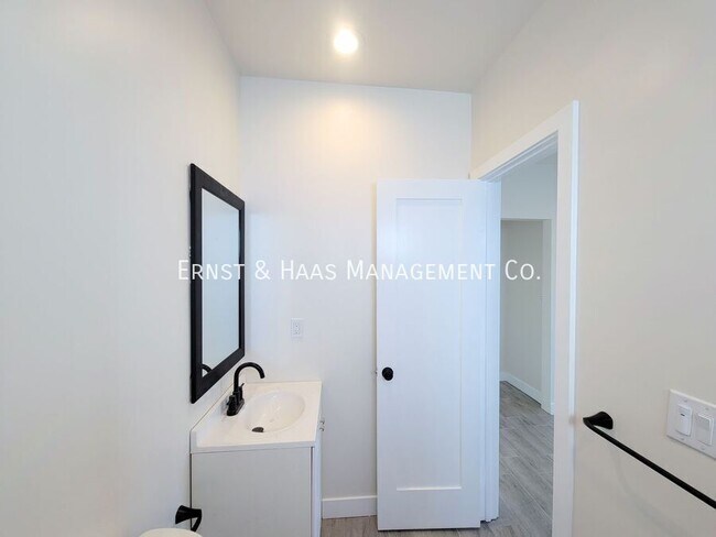 Building Photo - 3100 E Spaulding St