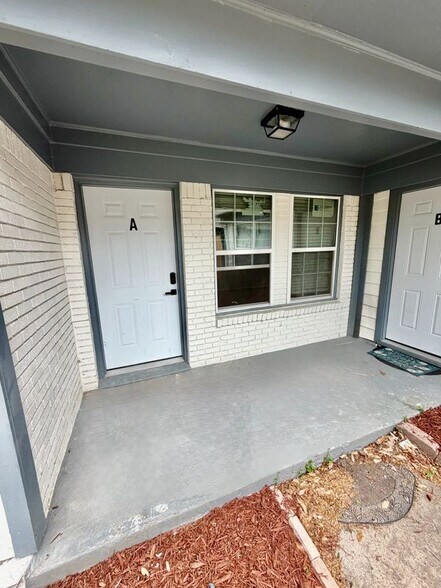 Building Photo - 1814 Martin Luther Dr