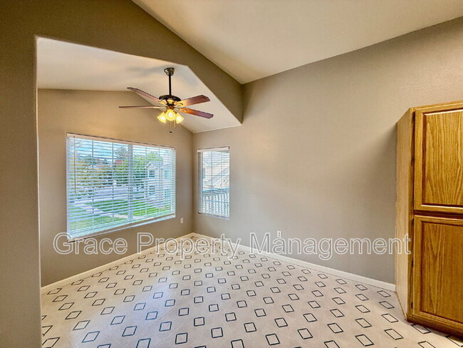 Building Photo - 1146 Opal St