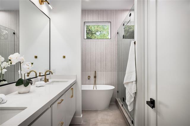 Building Photo - 2002 Angelina Dr